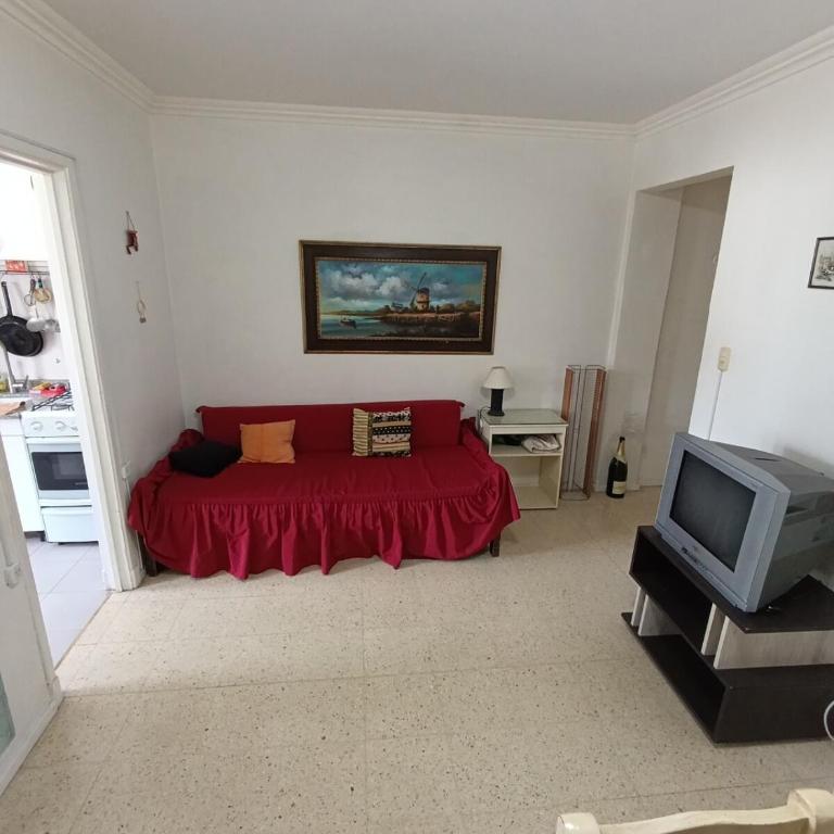 Departamento tres ambientes - Apartamento de 2 dormitorios - 12
