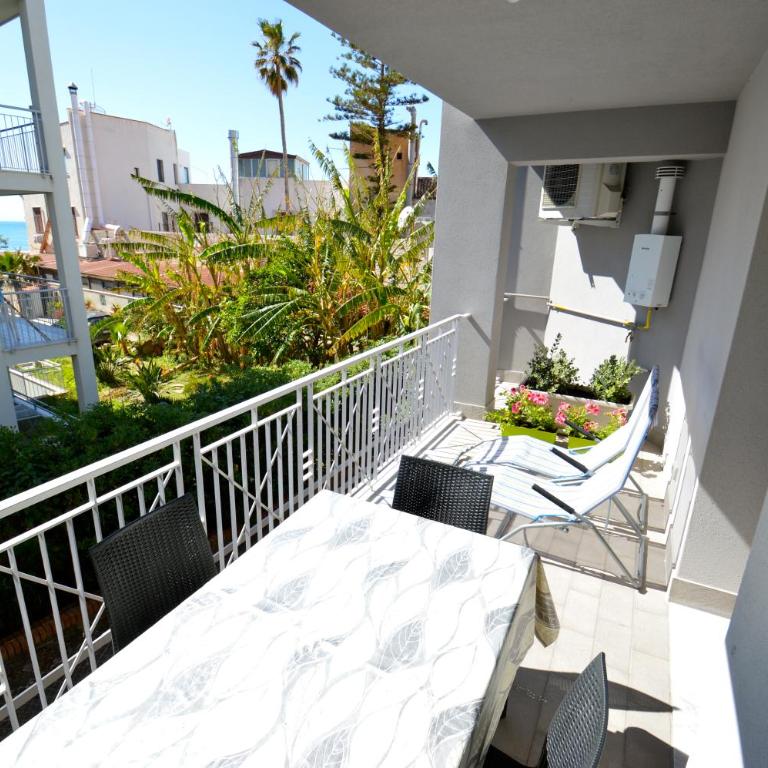 Royal Sea House - Appartamento con Terrazza e Vista Mare - 2