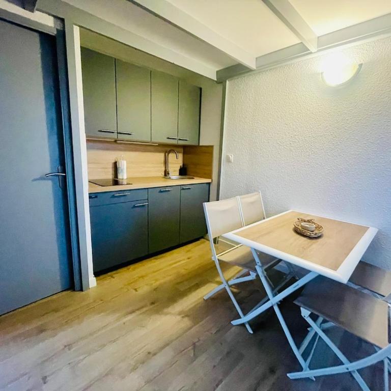 4 Soleil - Mezzanine Wifi Clim Plage Parking - Appartement 1 Chambre - 12