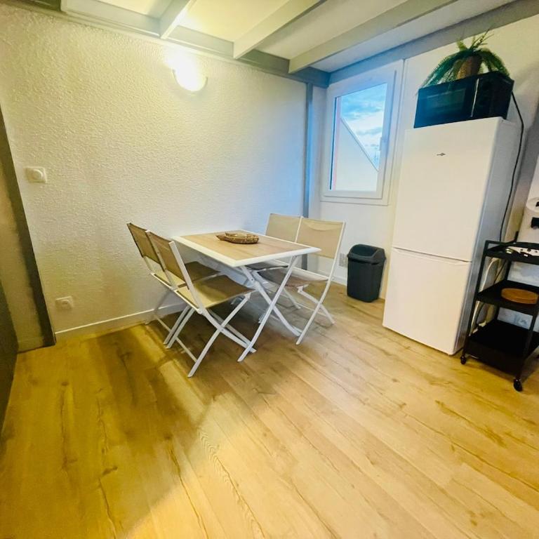 4 Soleil - Mezzanine Wifi Clim Plage Parking - Appartement 1 Chambre - 24