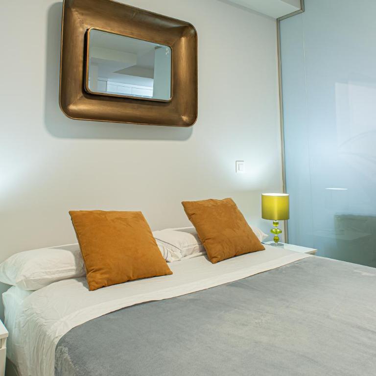Quiet Couples Apt, 10 min Walk to Beach, Shopping & Dining District, 50m Hospital, WiFi - Apartamento de 1 dormitorio - 17