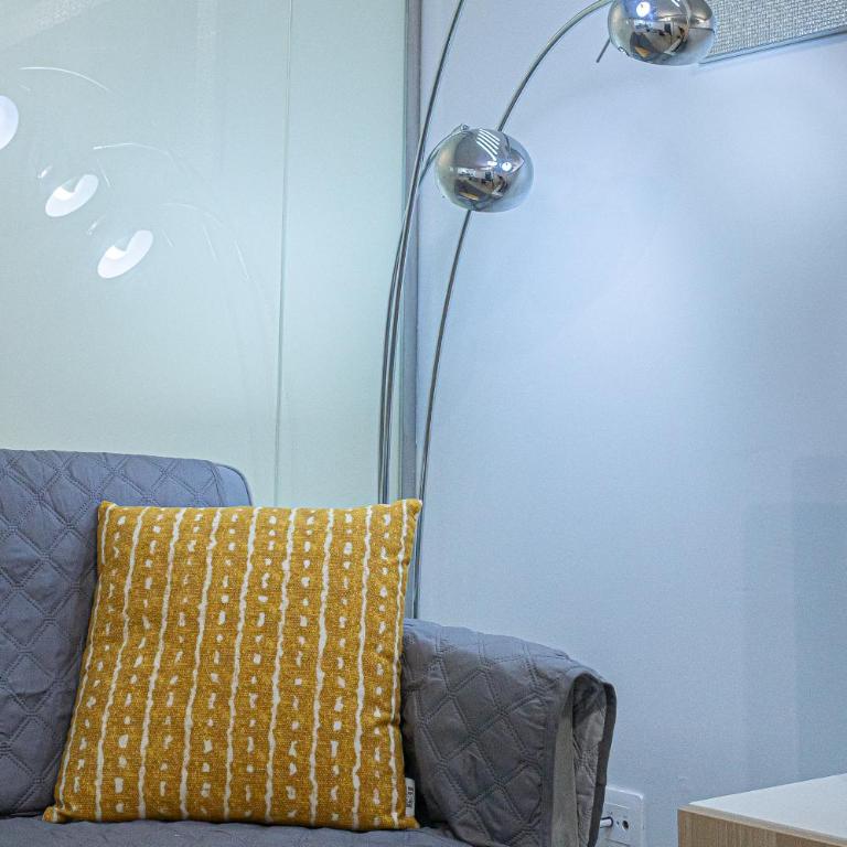 Quiet Couples Apt, 10 min Walk to Beach, Shopping & Dining District, 50m Hospital, WiFi - Apartamento de 1 dormitorio - 14