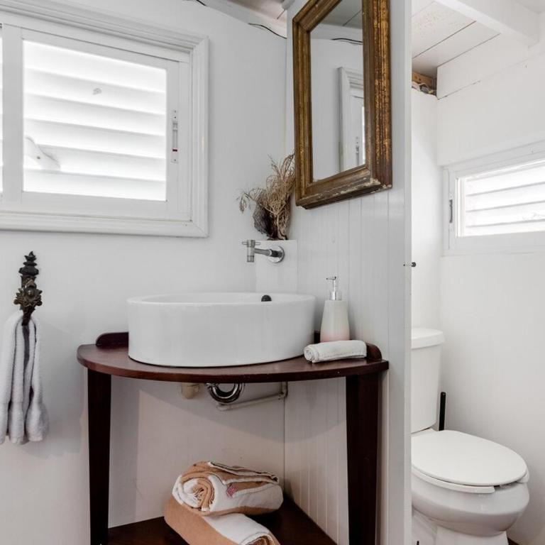 Barbados 2BR penthouse - Timeless charm of colonial Caribbean style - Apartment mit 2 Schlafzimmern, Terrasse und Meerblick - 6