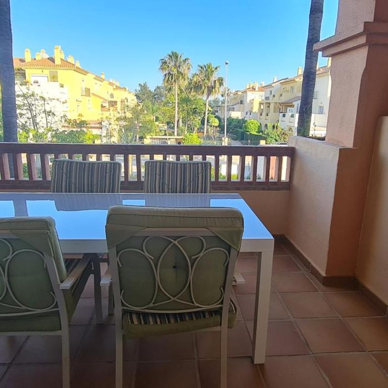 Luxury Two Bedroom Apartment in quiet neighborhood - Two-Bedroom Apartment - 11