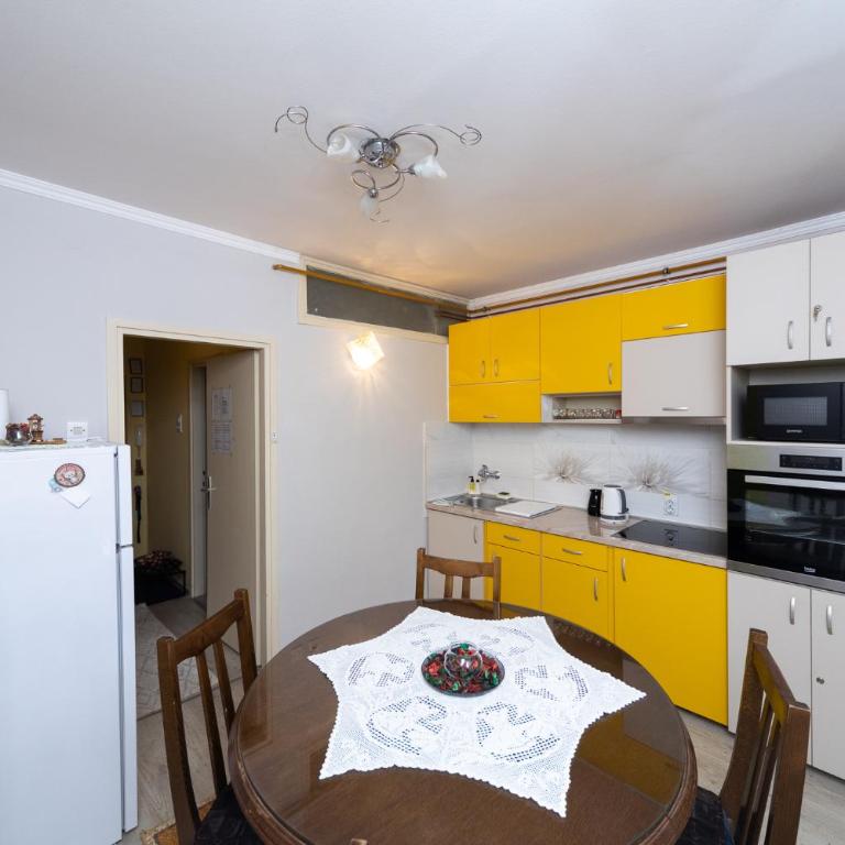 Apartman Buba Lux - One-Bedroom Apartment with Terrace - 6