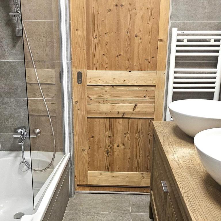 Appartement triplex au calme proche centre, 3 chambres, 6 pers, cheminée, parking couvert, WiFi - FR-1-598-53 - Appartement (6 Adultes) - 16