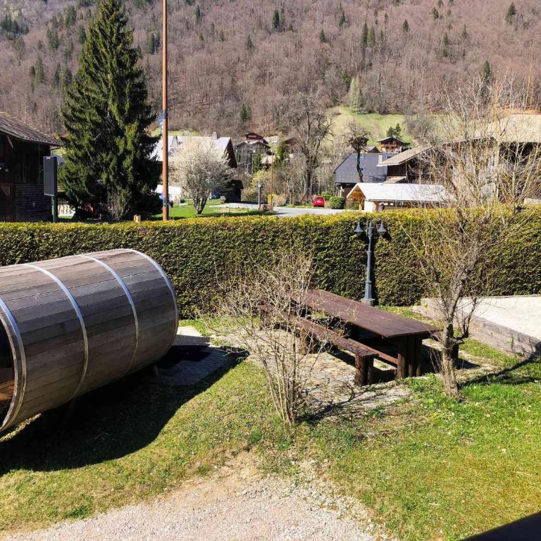 Chalet spacieux avec jacuzzi et sauna à Morzine, animaux acceptés - FR-1-754-2 - Chalet - 21