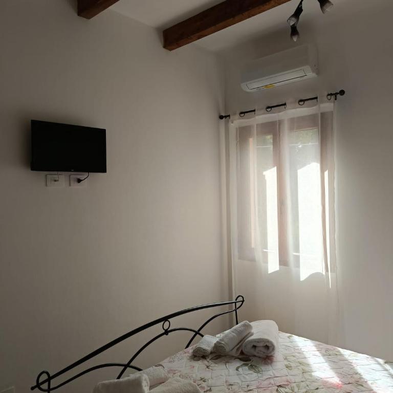 Bed breakfast L'AMICO - Camera Matrimoniale con Bagno Privato - 3