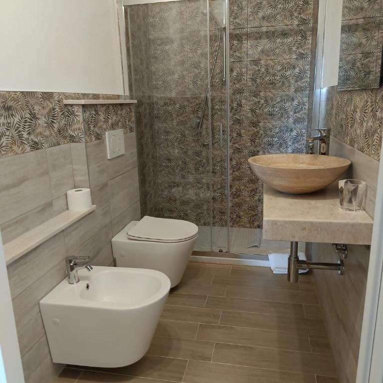 Bed breakfast L'AMICO - Camera Matrimoniale con Bagno Privato - 1