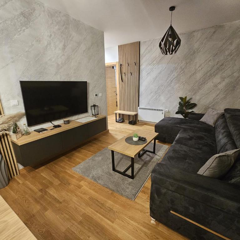 Beli Dvor Apartments SPA & Wellness - Superior One - Bedroom Apartment - 2