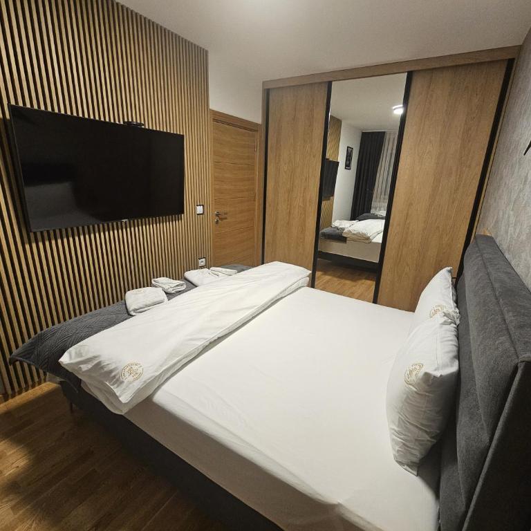 Beli Dvor Apartments SPA & Wellness - Superior One - Bedroom Apartment - 6