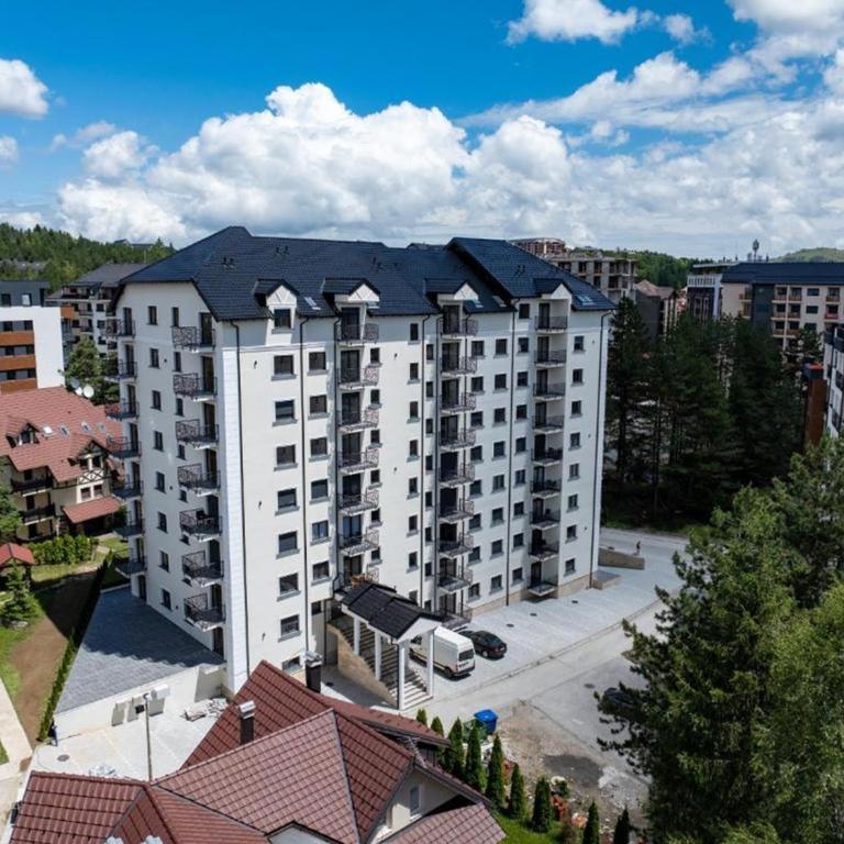 Beli Dvor Apartments SPA & Wellness - Superior One - Bedroom Apartment - 12