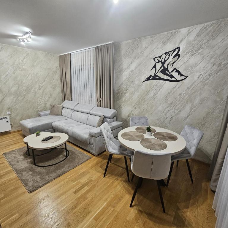 Beli Dvor Apartments SPA & Wellness - Deluxe One - Bedroom Apartment - 1