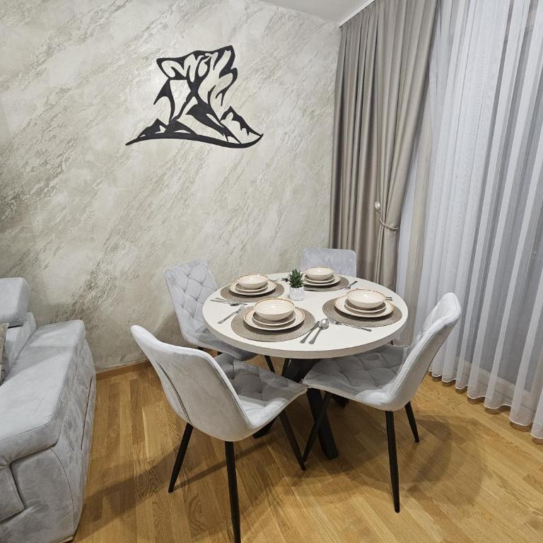 Beli Dvor Apartments SPA & Wellness - Deluxe One - Bedroom Apartment - 5