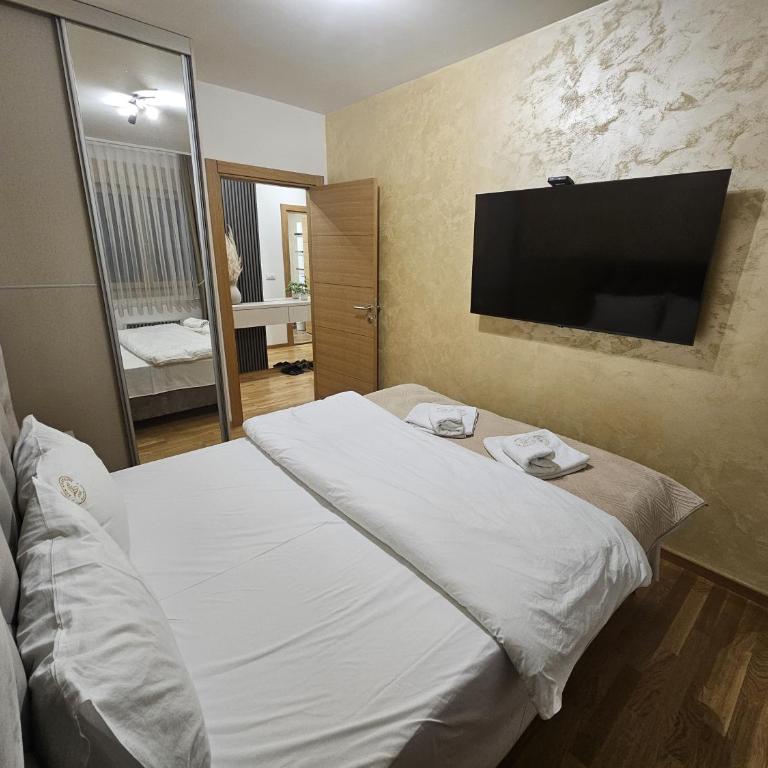 Beli Dvor Apartments SPA & Wellness - Deluxe One - Bedroom Apartment - 8