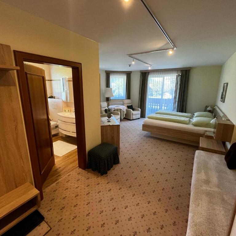 Pension Schlömmer - Chambre Double ou Lits Jumeaux Confort - 3