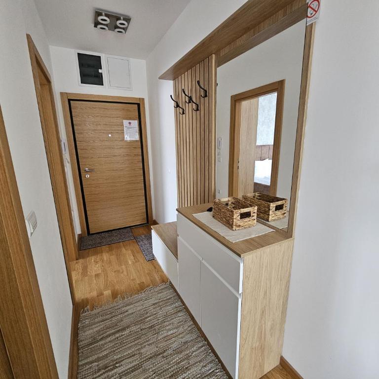 Beli Dvor Apartments SPA & Wellness - Cozy One-Bedroom Apartment - 9