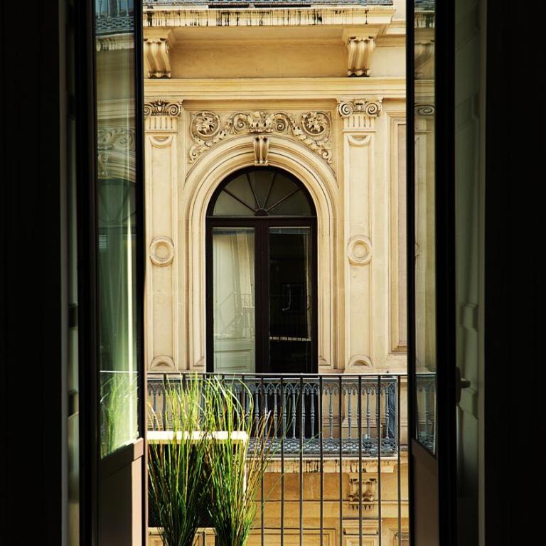 Palace Apartments Central Catania - Monolocale con Balcone - 4