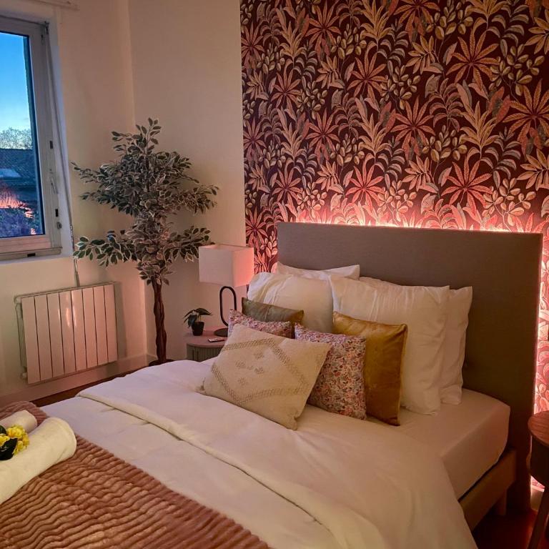 Stylish Apartment with Balcony - Very Central - Long Stays and Pets Welcome - Appartement 1 Chambre - 1