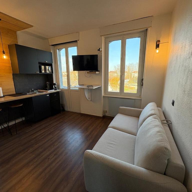 Modern Studio in Mulhouse Perfect for a Stay - Apartment mit 1 Schlafzimmer - 1