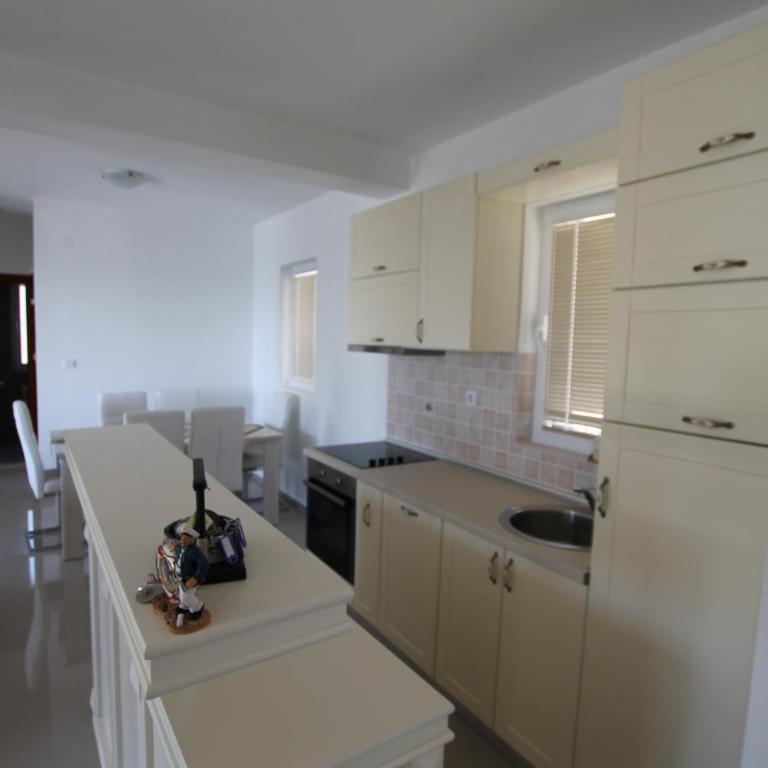 Apartments Marovic - Two-Bedroom Apartment - 15