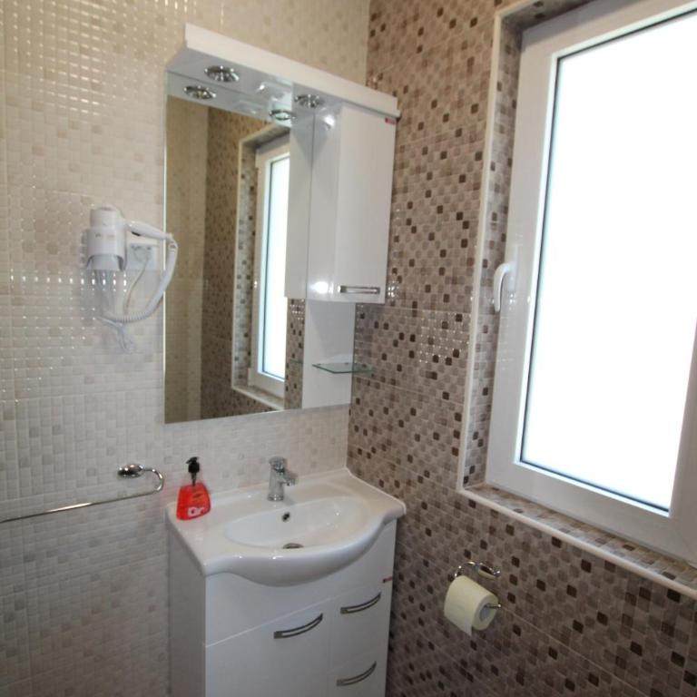 Apartments Marovic - Two-Bedroom Apartment - 17