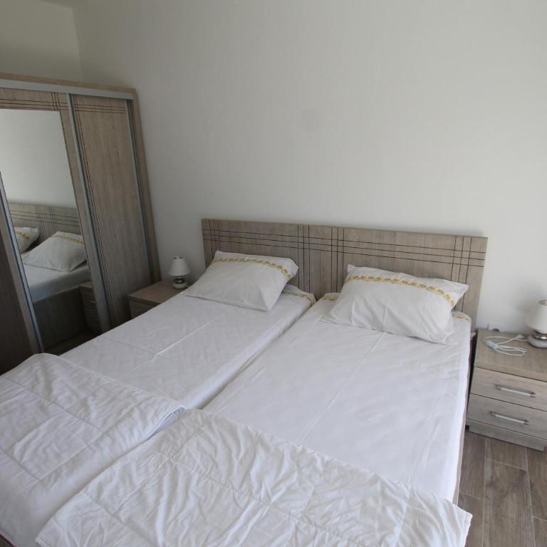 Apartments Marovic - Two-Bedroom Apartment - 23