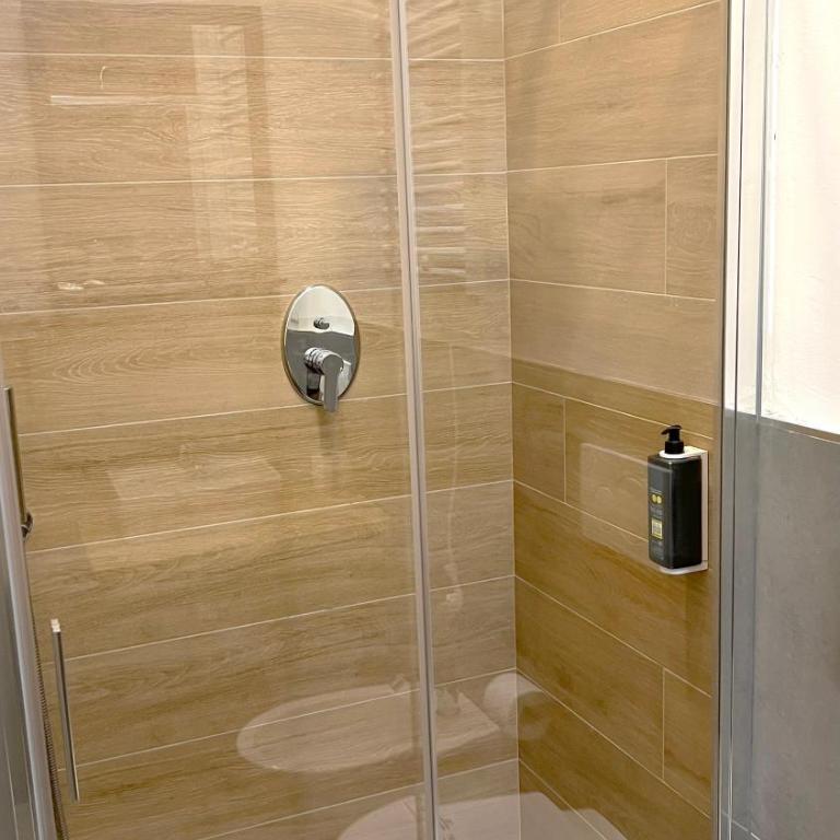 Hotel Nizza Creative Hotel - Camera Doppia con Letti Singoli con Bagno Privato - 13