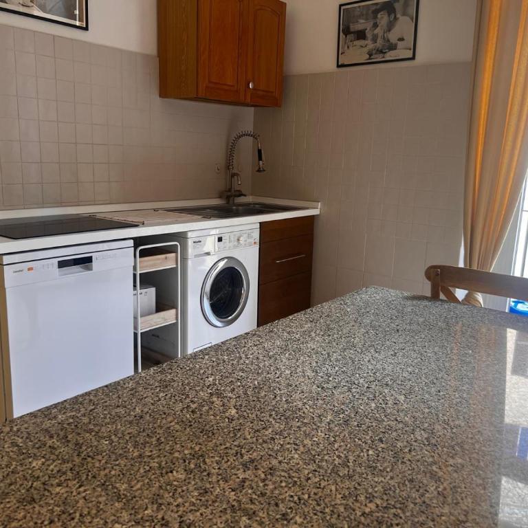 Domus Ele - Appartamento con 2 Camere da Letto - 7