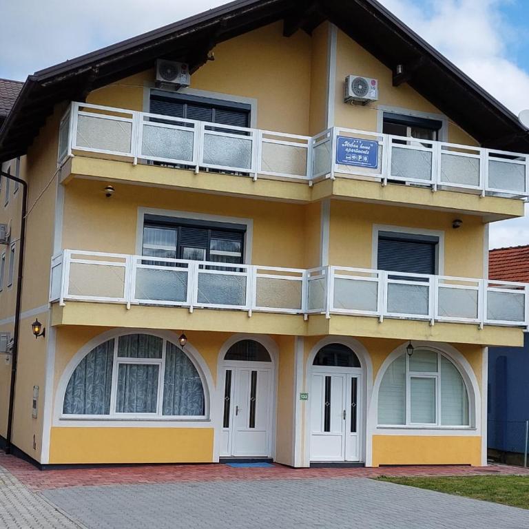 Urban home apartments - One-Bedroom Apartment - 2