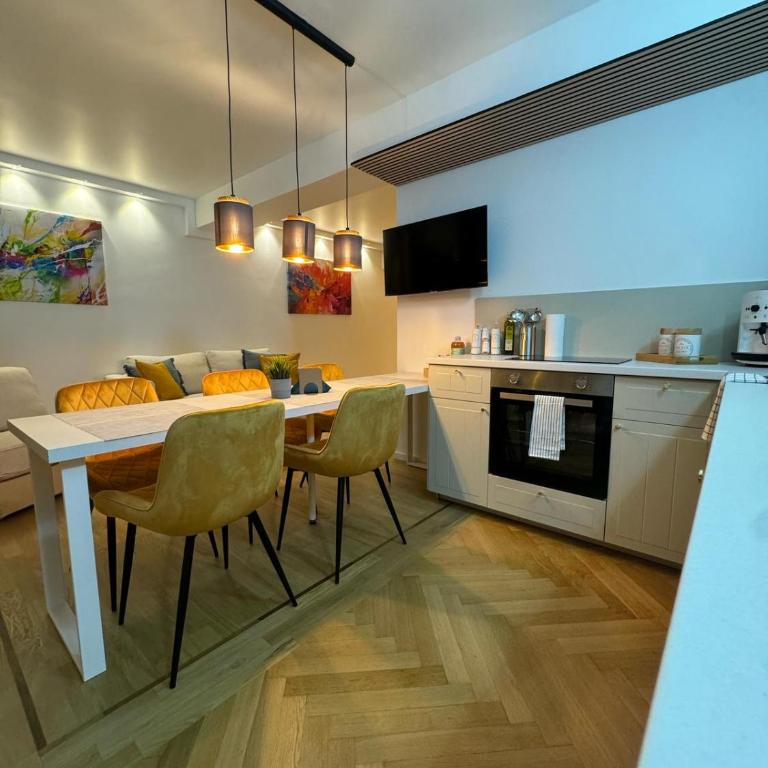 Munich Top Place direkt am Karlsplatz - Stachus 70 qm mit 2 Schlafzimmer Apartment Mila - Two-Bedroom Apartment - 9