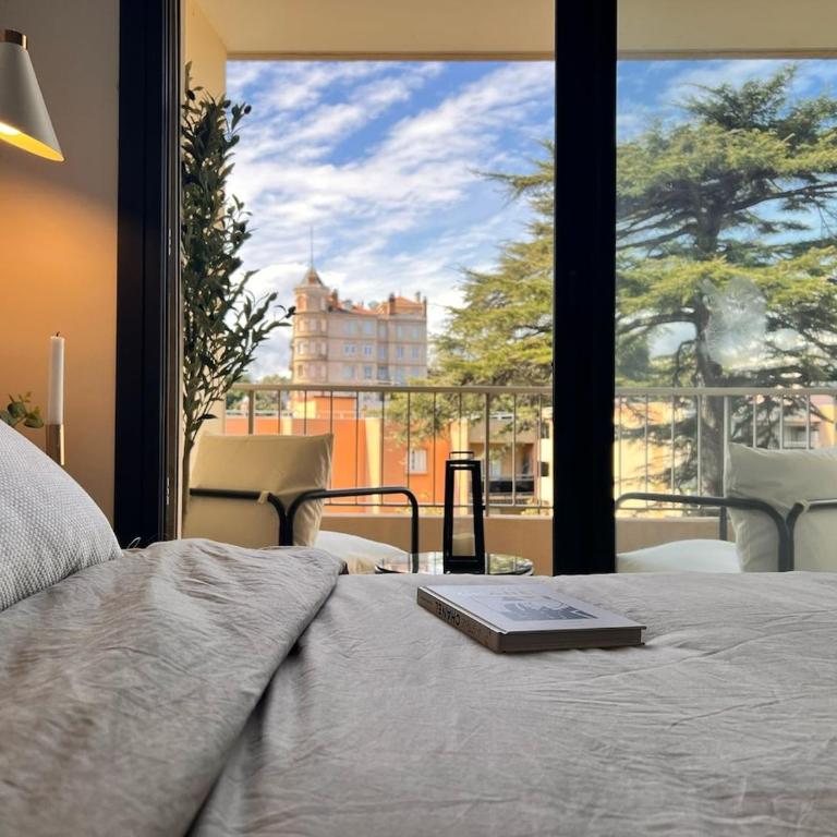 Luxury Appartment with terrace and side sea view - Apartment mit 1 Schlafzimmer - 8