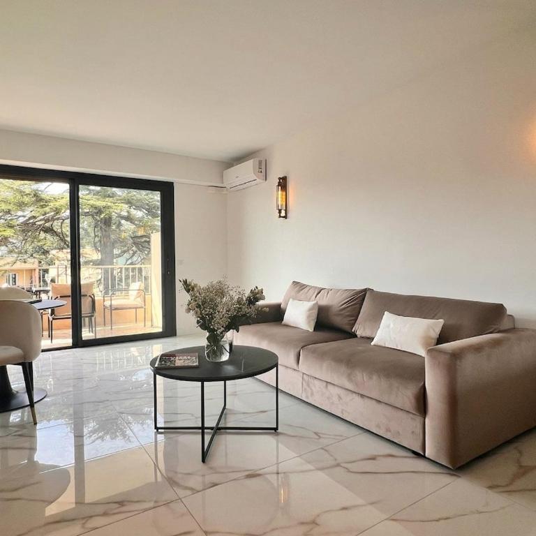 Luxury Appartment with terrace and side sea view - Apartment mit 1 Schlafzimmer - 12