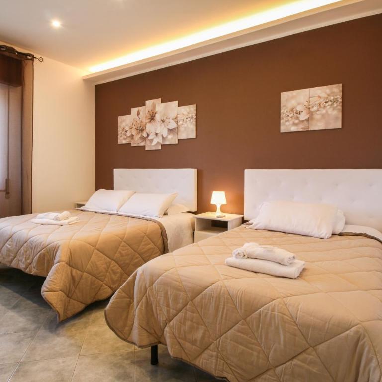 Residence Speedy Lovely Suites - 9 Appartamenti Fino a 52 Ospiti - Fiumicino Airport - Appartamento Deluxe con 2 Camere da Letto e Balcone - 17