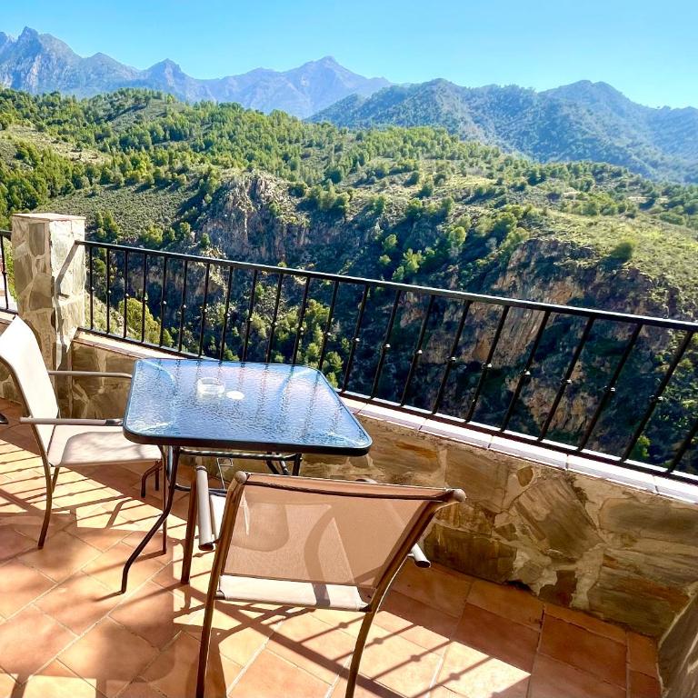 Apartamentos Axarquia , Frigiliana, terraza privada con vistas a la montaña rio y al mar - Apartamento de 1 dormitorio - 21