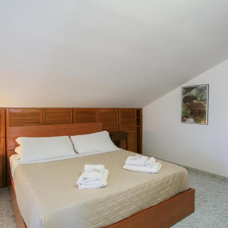 Residence Speedy Lovely Suites - 9 Appartamenti Fino a 52 Ospiti - Fiumicino Airport - Appartamento con 3 Camere da Letto - Piano Alto - 6