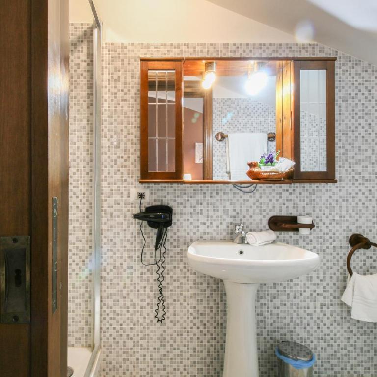Residence Speedy Lovely Suites - 9 Appartamenti Fino a 52 Ospiti - Fiumicino Airport - Appartamento con 3 Camere da Letto - Piano Alto - 11
