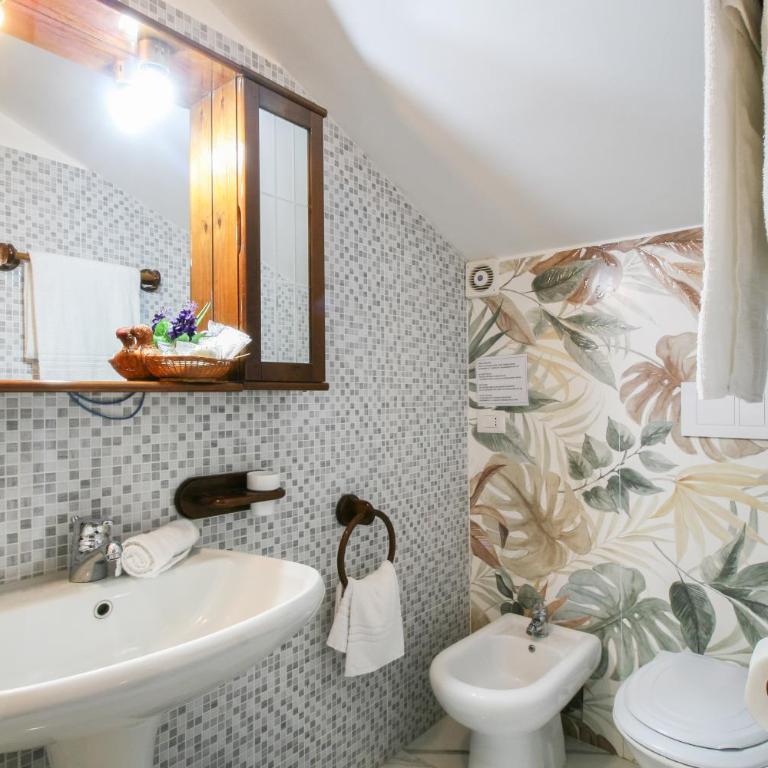 Residence Speedy Lovely Suites - 9 Appartamenti Fino a 52 Ospiti - Fiumicino Airport - Appartamento con 3 Camere da Letto - Piano Alto - 12
