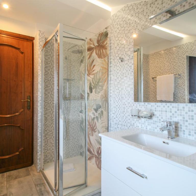 Residence Speedy Lovely Suites - 9 Appartamenti Fino a 52 Ospiti - Fiumicino Airport - Appartamento con 3 Camere da Letto - Piano Alto - 19