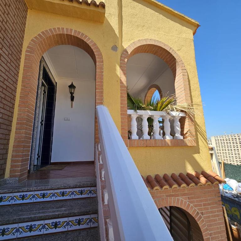 Vive la playa a lo grande!!! - Four-Room Apartment - 2