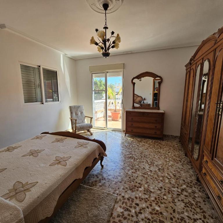 Vive la playa a lo grande!!! - Four-Room Apartment - 8