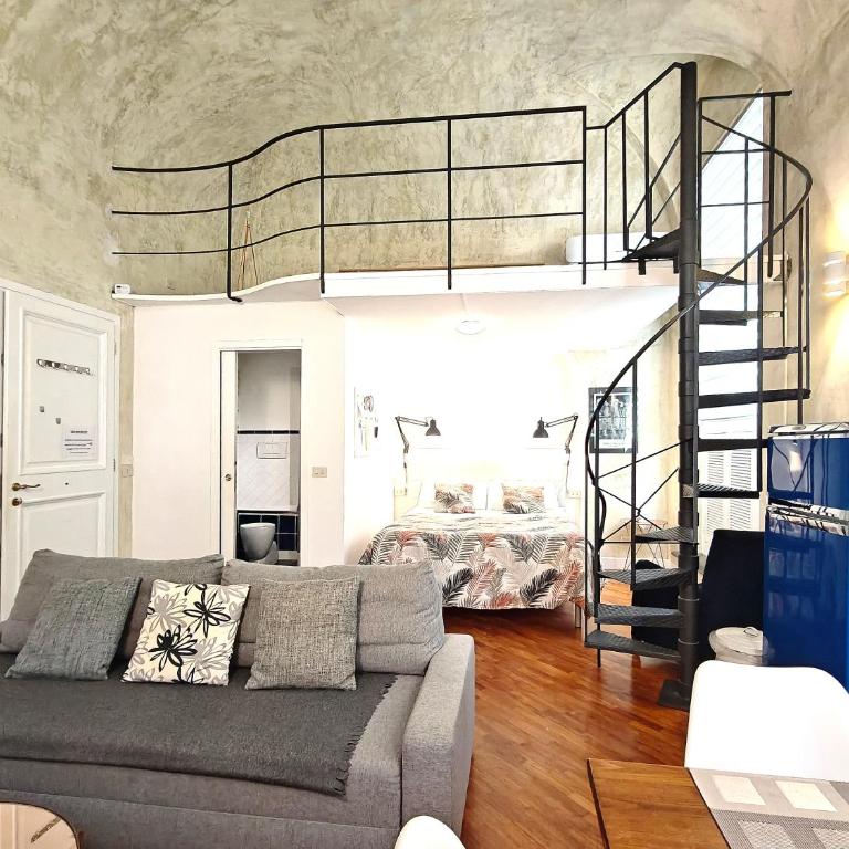 Chic Mamma Deluxe Loft Suite - One-Bedroom Apartment - 16