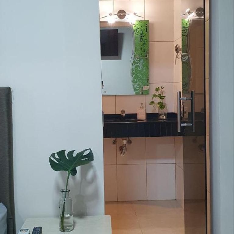 Quarto privado em casa com piscina compartilhada e a 6 minutos do centro da cidade - Suite - 6