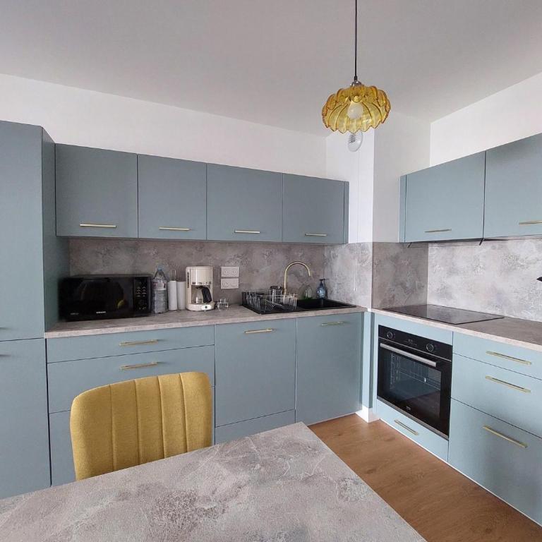 Appartement à 2 pas de la plage avec parking à Royan - FR-1-550-90 - Appartamento - 5