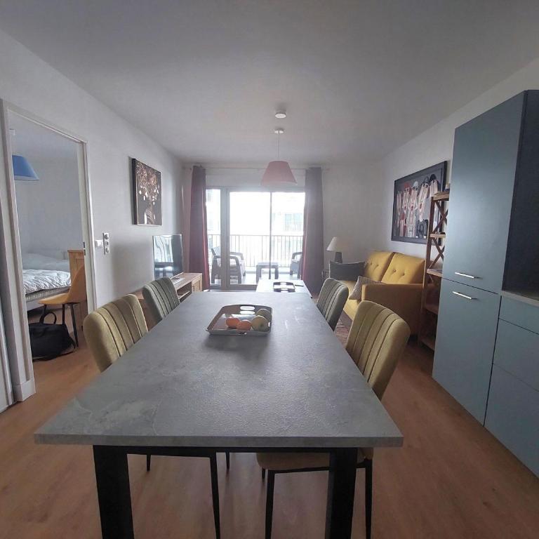 Appartement à 2 pas de la plage avec parking à Royan - FR-1-550-90 - Appartamento - 6