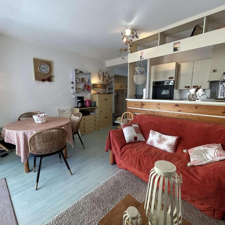 Appartement lumineux 4 couchages, balcon, parking - Saint-Jean-de-Monts - FR-1-224C-344 - Apartment - 1