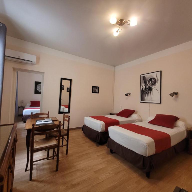 Hotel Du Forum - Chambre Quadruple - 15