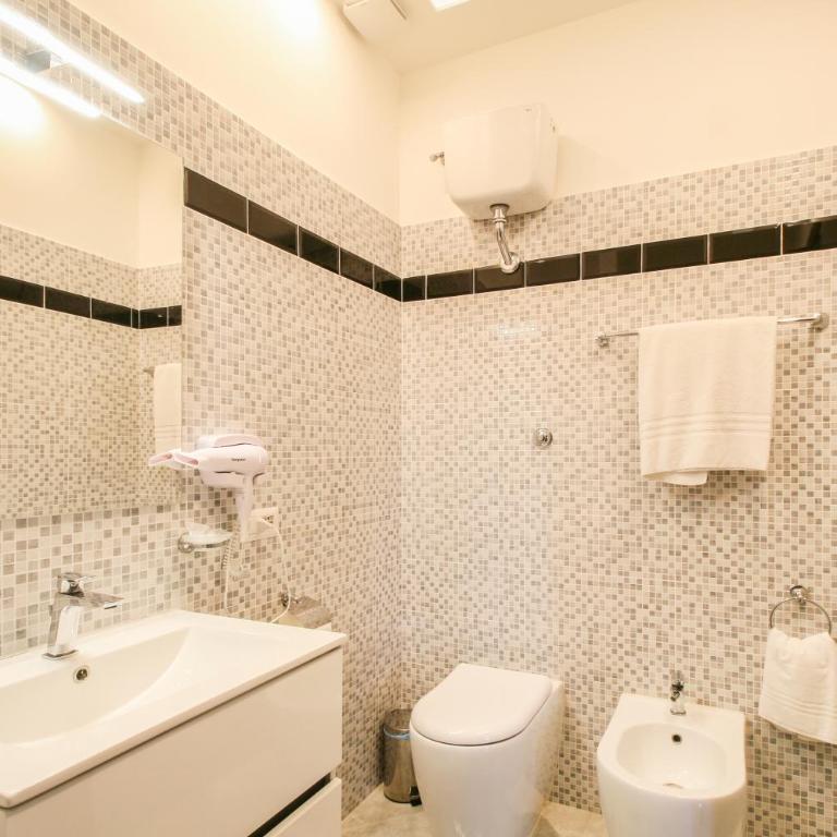 Spacious Family Apartment - Green & Near Airport - Self Check-In - Appartamento con 2 Camere da Letto - 20