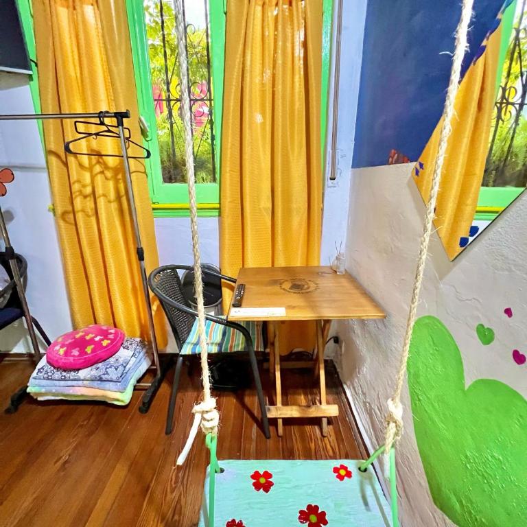 G H Hostal - Habitación Triple - 4