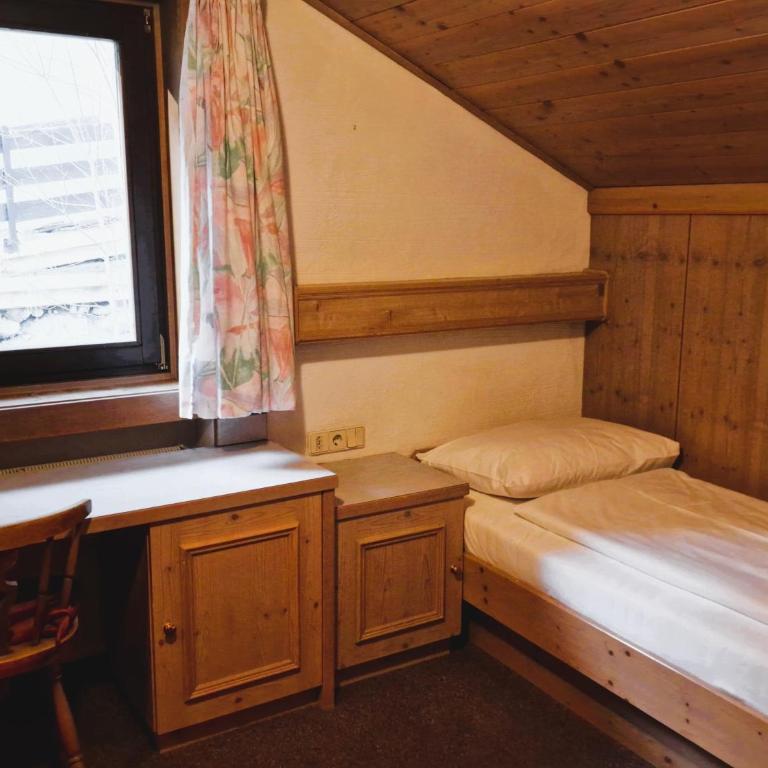 Pension Auwirt Saalbach - Einzelzimmer mit eigenem Bad - 5